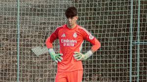 Guardameta del Real Madrid citado por primera vez a la selección argentina