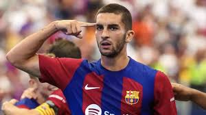 Ferrán Torres (25 años), jugador del FC Barcelona: “Cuando tenía 12 años mis padres se divorciaron y fue un shock para mí, no supe afrontarlo”