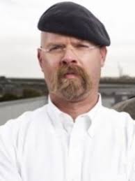 Hoy toca poner los parecidos entre dos personajes tan dispares como similares el personaje de la serie animada El Pájaro Loco conocido como Pablo Morsa y ... - jamie_hyneman