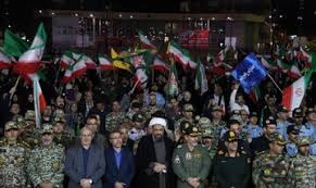 اجتماع "خونخواهی" با حضور خانواده شهدای دانش‌آموز مدرسه میناب در همدان