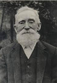 Arthur James HUTCHINS, b. 1880 in Wellington. He married Eveline Maude FREEMAN, married 1908 in Coonamble. - 004