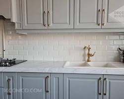 Image of کاشی سرامیک سفید برای دیوار بین کابینتی آشپزخانه