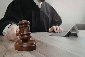 ¿Se recortará el aguinaldo de pensionados a la mitad? Así puedes saber si serás afectado por este cambio