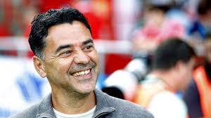 Míchel opts for Youri Baas and names Godts' replacement