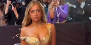 Tate McRae Looks Like an Actual Goddess in Gold at the Met Gala