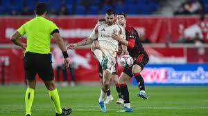 D.C. United hope to hunt down Red Bulls in East standings