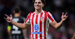 Álvarez Ignora Rumores del Barcelona: ¿Su Futuro Está en Madrid? - Imagen principal del artículo