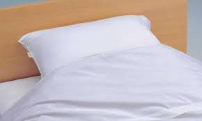 「ベッド　枕」の画像検索結果