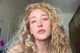 Atriz Gabrielle Gambine relata roubo no Rio; polícia investiga o caso