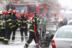 FOTO „Mașina” care a ars în București este de fapt un cvadriciclu din plastic produs în Turcia. Costă 5.000 de euro și are o baterie cu plumb