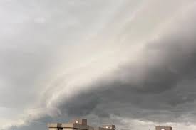 Zona sul do RS pode ter temporais com rajadas de vento acima de 90 km/h, granizo e chuva intensa no início da semana