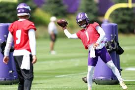 Vikings to name Kyler Murray starting QB over J.J. McCarthy: Source