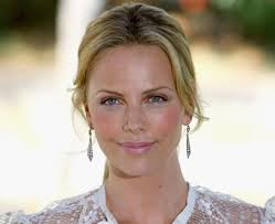 Résultat de recherche d'images pour "monster charlize theron"