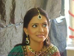 Kadambari Kadam Marathi Actress Photos Biography | Marathi Stars,Actress,Actors,photos,wallpapers,Images,Movies Cast,Story,Tv Serials ... - kadambari-kadam-marathi-actress-ins-saree-2