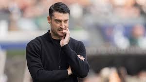 Eintracht Frankfurt in Augsburg: Riera beschwört die Statistik und hofft auf Reaktion