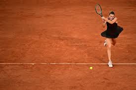 Sabalenka elimina Osaka e vai às quartas em Roland Garros