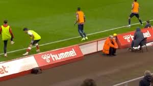 Sunderland changed the pitch markings before the match against Arsenal: what's the reason