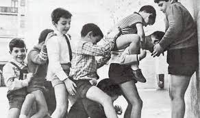 Αποτέλεσμα εικόνας για ΠΑΙΧΝΙΔΙΑ ΑΓΟΡΙΩΝ ΠΑΛΙΑ