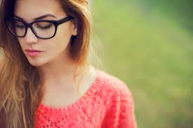 Résultat de recherche d'images pour "eyeglasses refraction face"