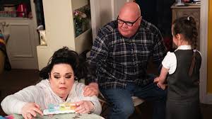 17 - Emmerdale (Series 54, Episode 139) - Apple TV (UK)