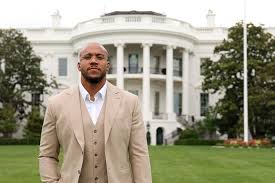 From the Octagon to the White House: Alex Pereira’s Historic Heavyweight Ambition