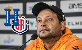 Jeaustin Campos Chooses Between Costa Rica and Honduras for World Cup Qualification