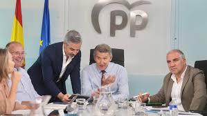 política