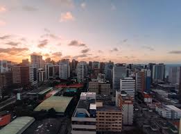 Fortaleza: Dia Nublado com Temperaturas de 23°C a 28°C