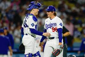 Landon Knack optioned after 8-out save, Dodgers bring back Jonathan Hernández