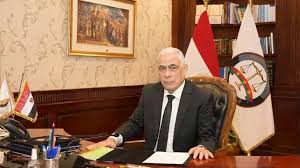 النائب العام يوافق على رفع اسم علاء عبد الفتاح من قوائم الممنوعين من السفر