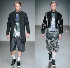 Résultat de recherche d'images pour "socks with shorts men"