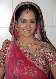urmila matondkar साठी प्रतिमा परिणाम