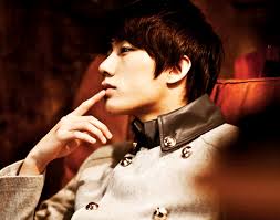 Real Name: Son Hyun Seok. Stage Name: Ghun. Position: Leader &amp; Main Vocalist. Birthday: November 30, 1989. Height: 183 cm. Blood Type: A - ghun