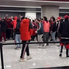 Hall caliente en el Monumental: insultos y "que vuelva Ramón"