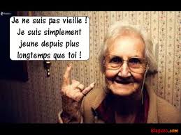 Résultat de recherche d'images pour "image vieille femme drôle"
