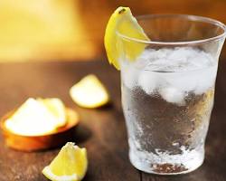 冷えたドリンクの画像