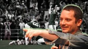 Elijah Wood, Frodo en "El señor de los anillos", celebra la victoria de México en partido con Ecuador