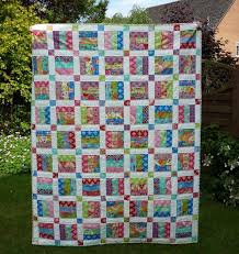 Résultat de recherche d'images pour "jelly roll quilt patterns free"