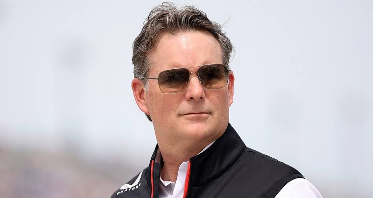 Jeff Gordon weighs in on horsepower debate: Increase would not be fix-all