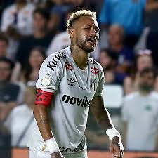 Após susto com virose, Neymar chega à Argentina para reforçar o Santos