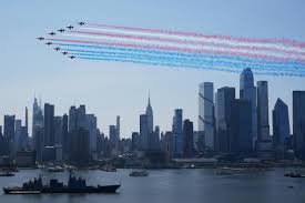 Trump mezcla el patriotismo con el partidismo mientras celebra el “gozoso” 250º aniversario de EEUU