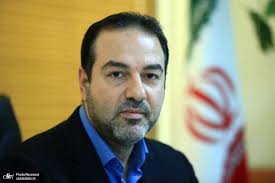 درگیری لفظی شدید معاون وزیر بهداشت با یک خبرنگار در نشست خبری+ فیلم