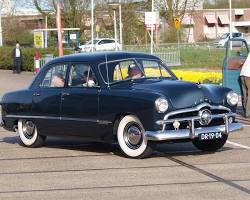 1949 Ford Custom Deluxe car, year 1949