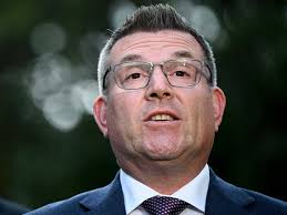 Fruit farmer takes reins as coalition debates climate