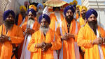 Happy Gurupurab 2018: Sikh devotees