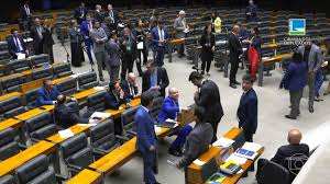 Presidentes de partido têm salário de até R$ 52,5 mil por mês; veja valores