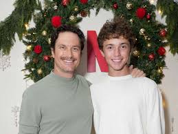 Goldie Hawn’s Son Oliver Hudson Shares Rare Photos of Son Wilder, 19, as He Leaves Home for College — InStyle
