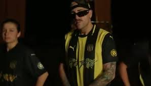 Peñarol: Nuevo Sponsor, Derrota y Ausencia de Público en Clásico