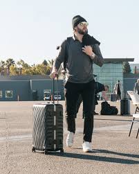 Bringing some special guests with us to Columbus 🧳 #KingsOfTheSky | @delta