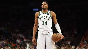 “Let This Motherf**ker Go”: Rockets Legend Explains Why Giannis Antetokounmpo Shouldn’t Play for Bucks Anymore